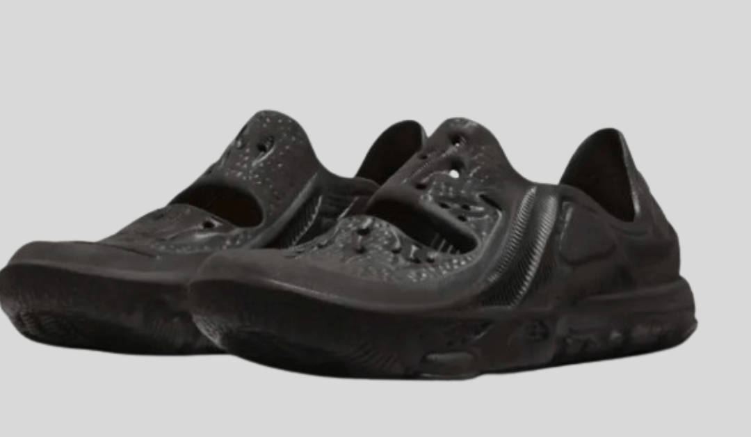 Get ISPA Universal Black for $80.00 @ Nike US