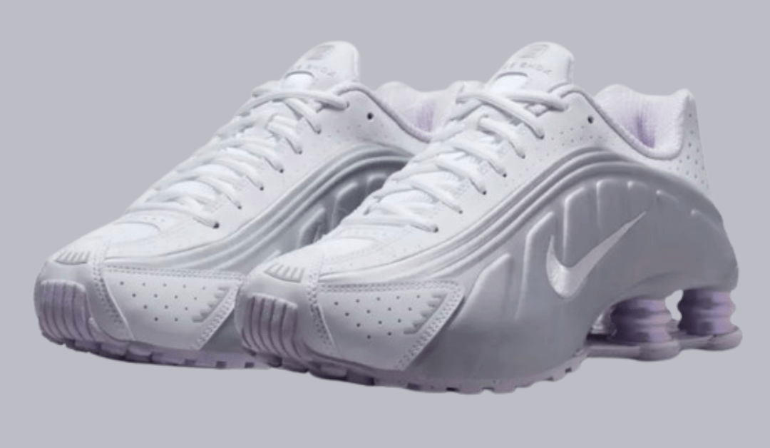 Get Women’s Shox R4 White and Metallic Platinum for $150.00 @ Nike US